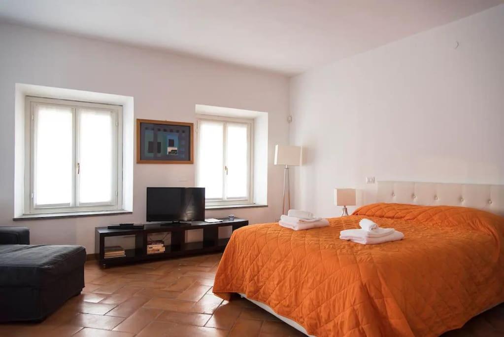 Hidden Retreat - Duomo Apartment มิลาน ภายนอก รูปภาพ