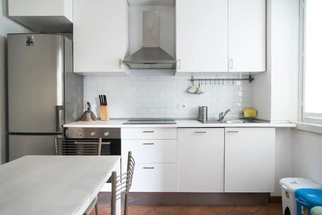 Hidden Retreat - Duomo Apartment มิลาน ภายนอก รูปภาพ