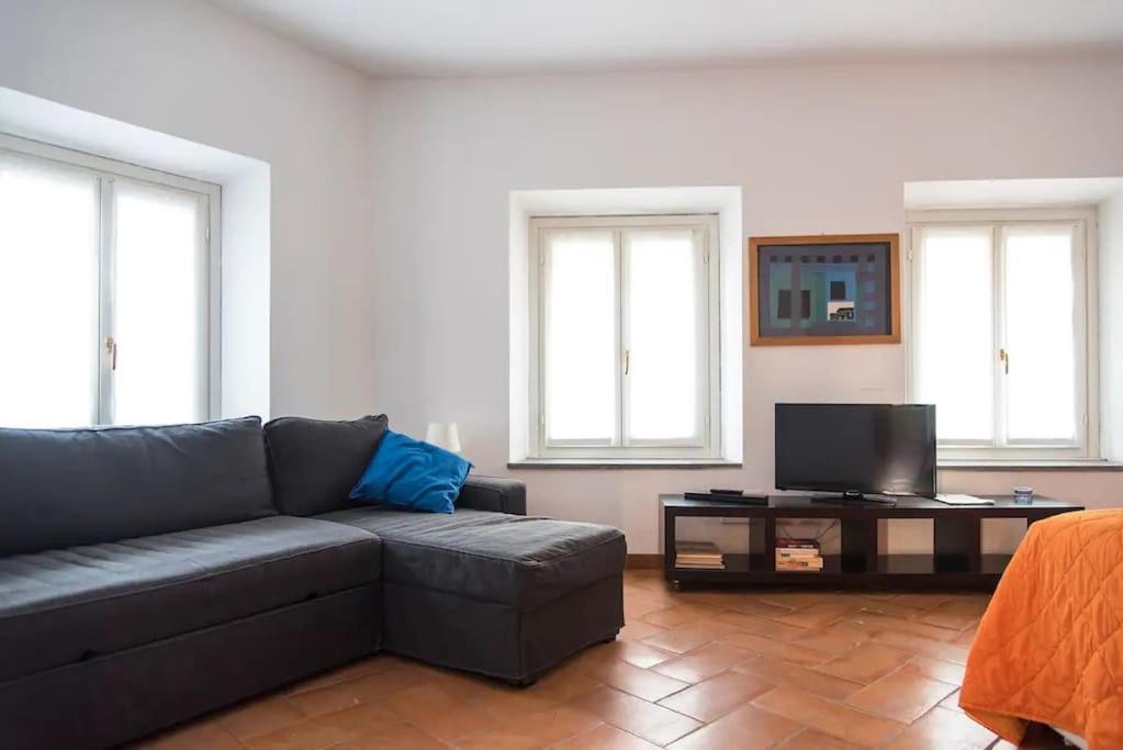 Hidden Retreat - Duomo Apartment มิลาน ภายนอก รูปภาพ
