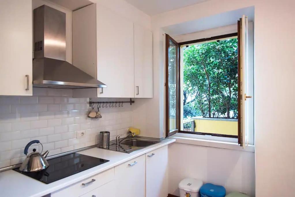 Hidden Retreat - Duomo Apartment มิลาน ภายนอก รูปภาพ