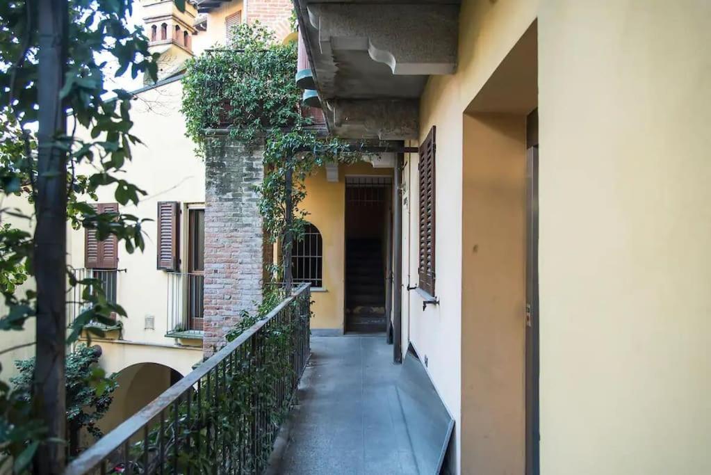 Hidden Retreat - Duomo Apartment มิลาน ภายนอก รูปภาพ