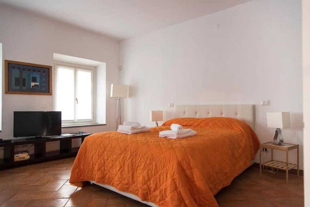 Hidden Retreat - Duomo Apartment มิลาน ภายนอก รูปภาพ