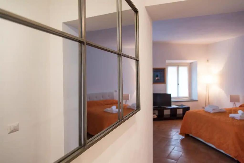 Hidden Retreat - Duomo Apartment มิลาน ภายนอก รูปภาพ