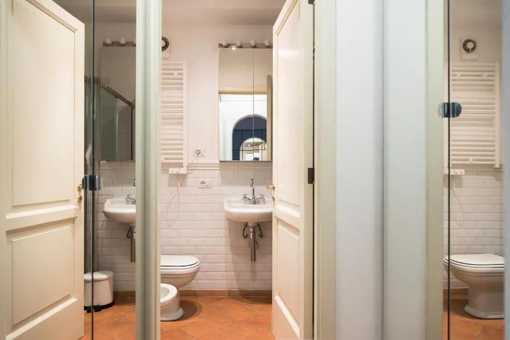 Hidden Retreat - Duomo Apartment มิลาน ภายนอก รูปภาพ